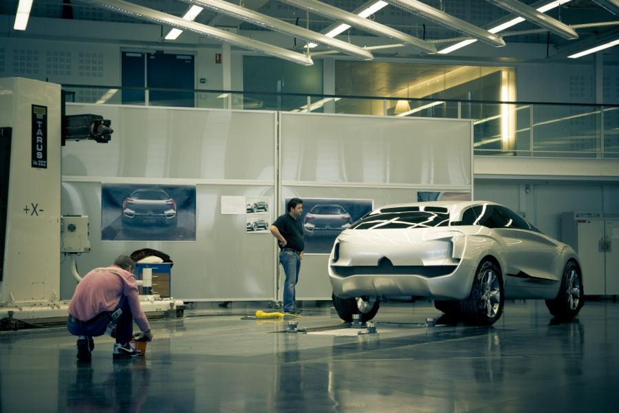 Детали создания Citroen Hypnos Hybrid Crossover Concept 2008 года  (фото 49 из 104)